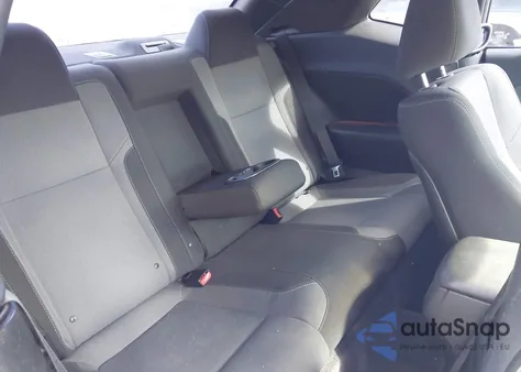 2016 Dodge Challenger R/T z USA, uszkodzony, nr VIN 2C3CDZBT8GH300747